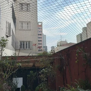 Fechamento de Quintal para Gatos com Rede Fechamento completo de quintal com tela de segurança para gatos em São Paulo.